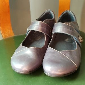Taos gray blue heels